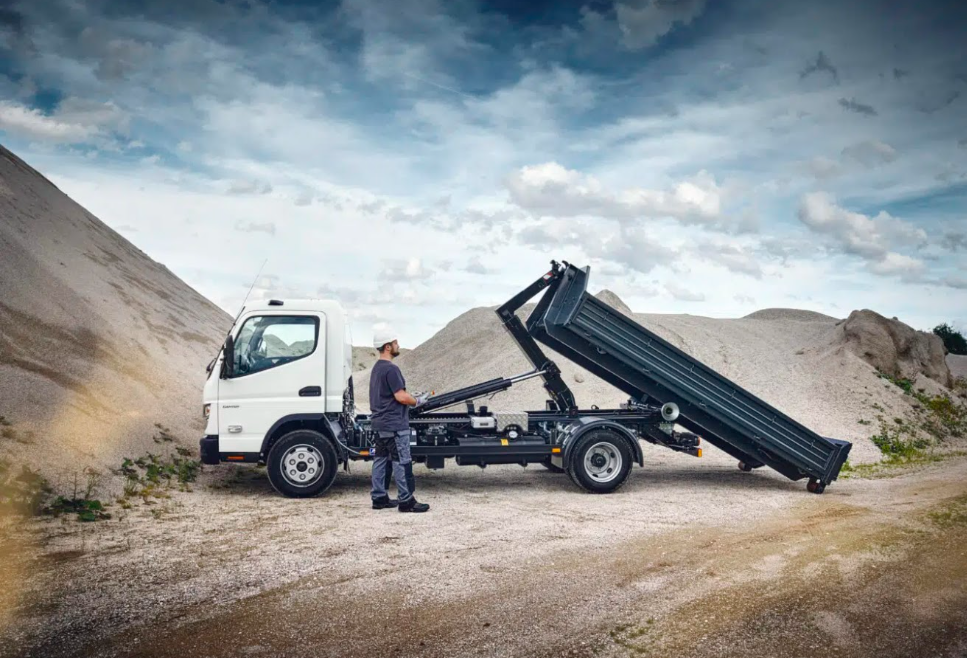 В Україні стартували продажі авто нового бренду FUSO: фото та характеристики