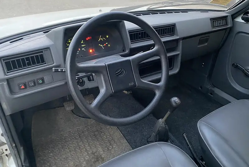 В Україні продають унікальний ЗАЗ Таврія з пробігом менше 1000 км