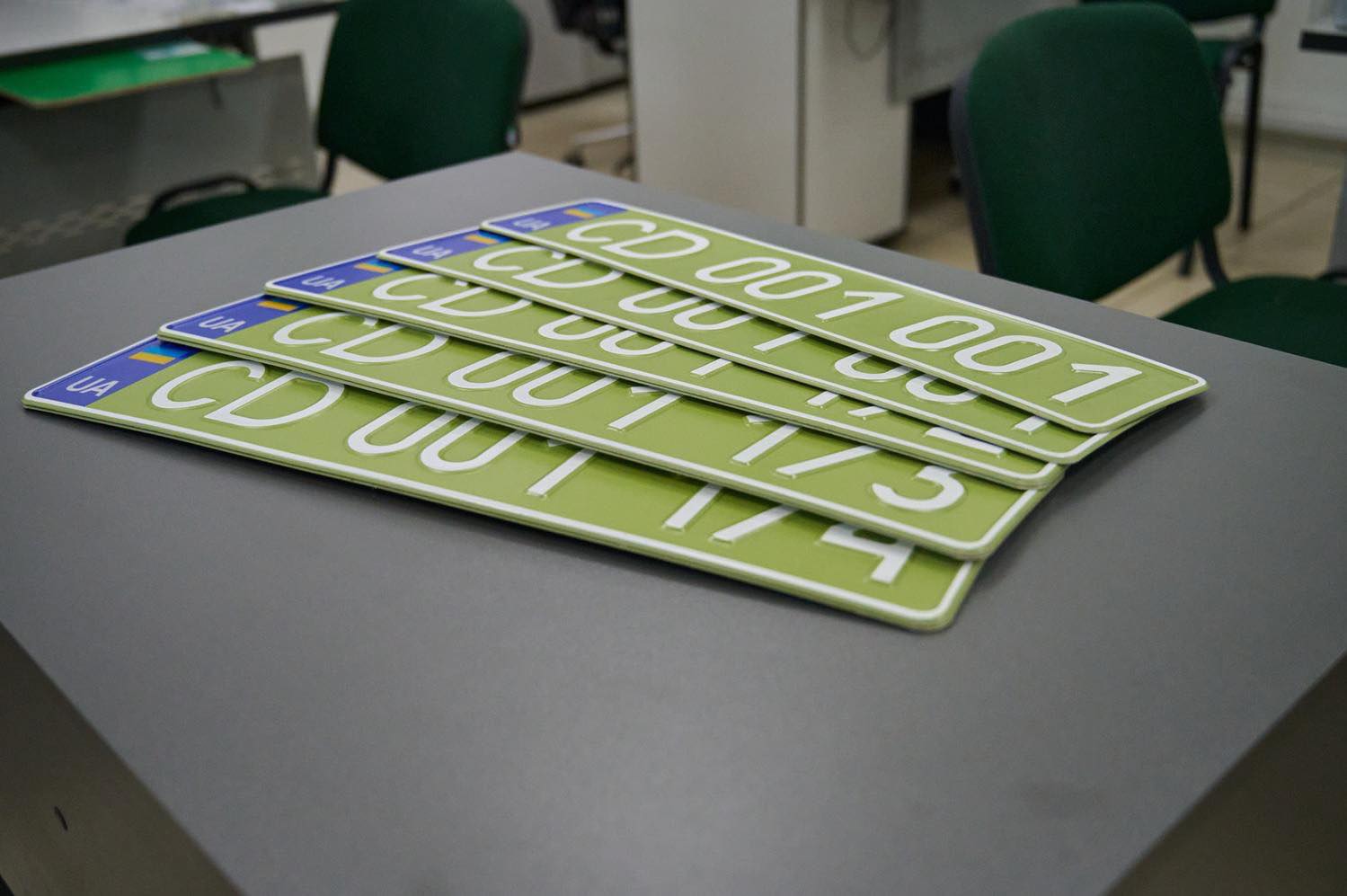 В Україні з'явилися нові номерні знаки: в чому їхня особливість