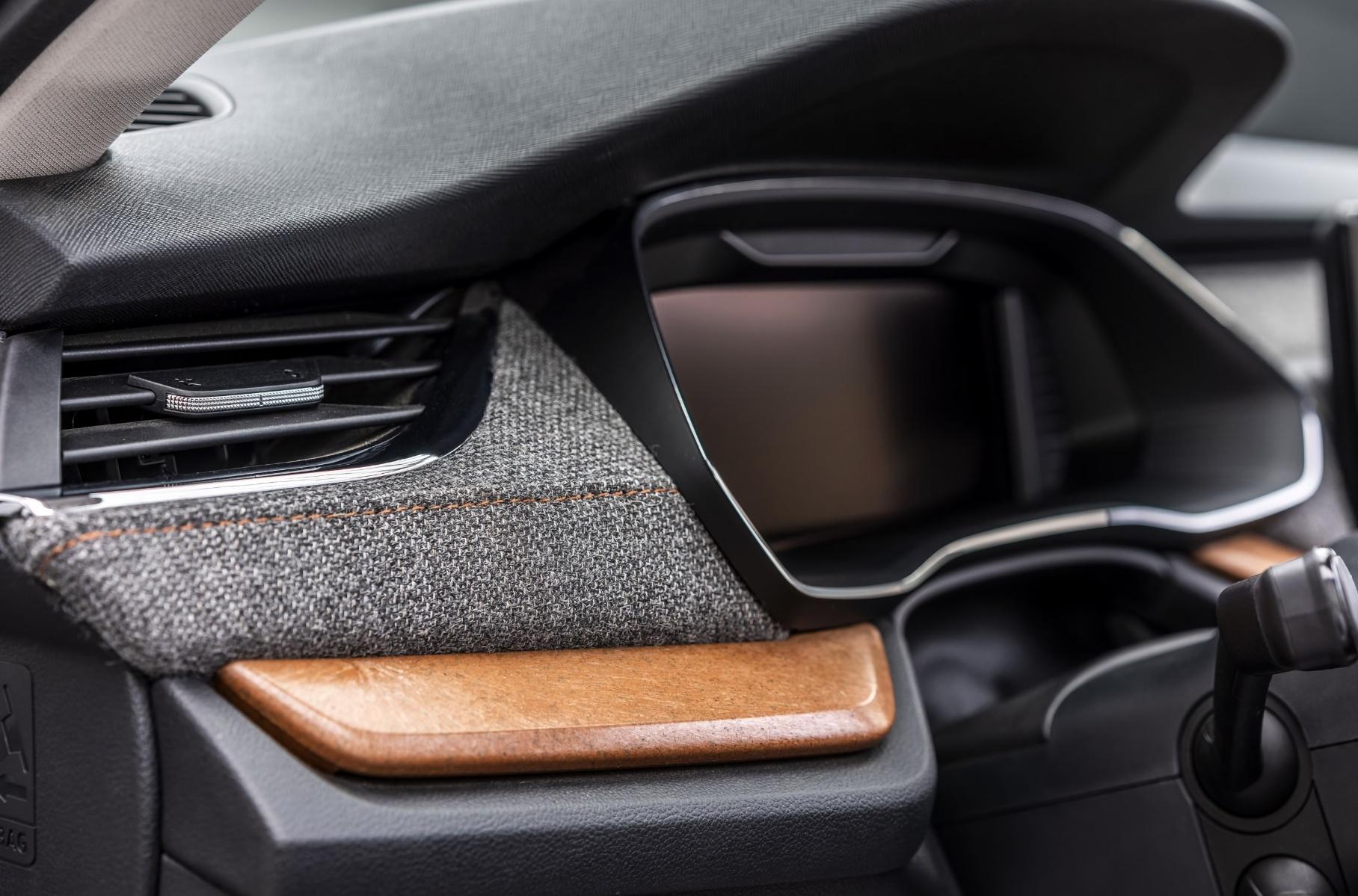 Украинским аграриям на заметку: Skoda Octavia получила салон из сахарной свеклы