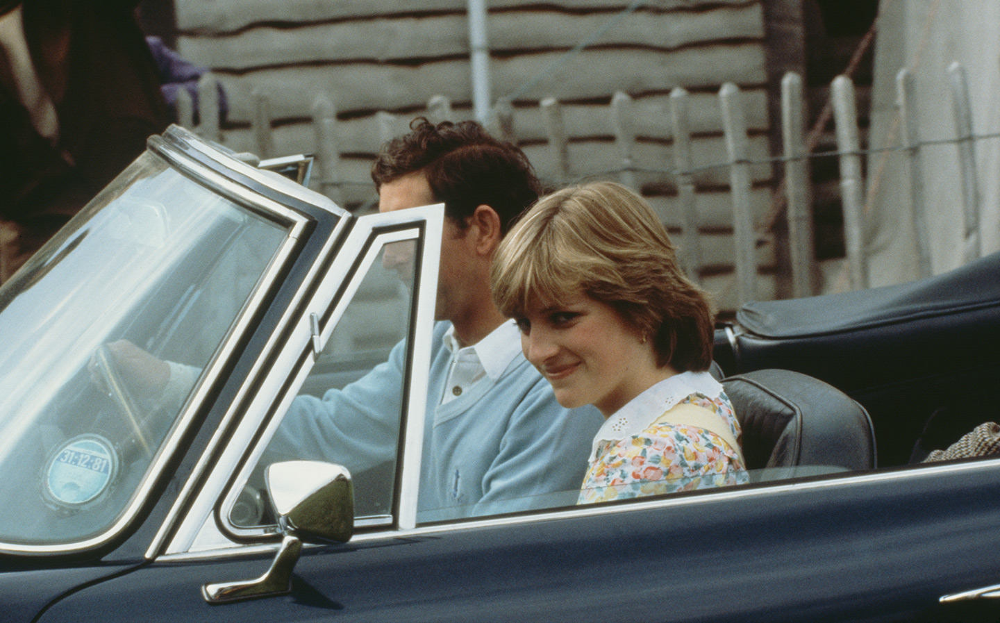 На сыре и вине: Aston Martin принца Чарльза перевели на биоэтанол