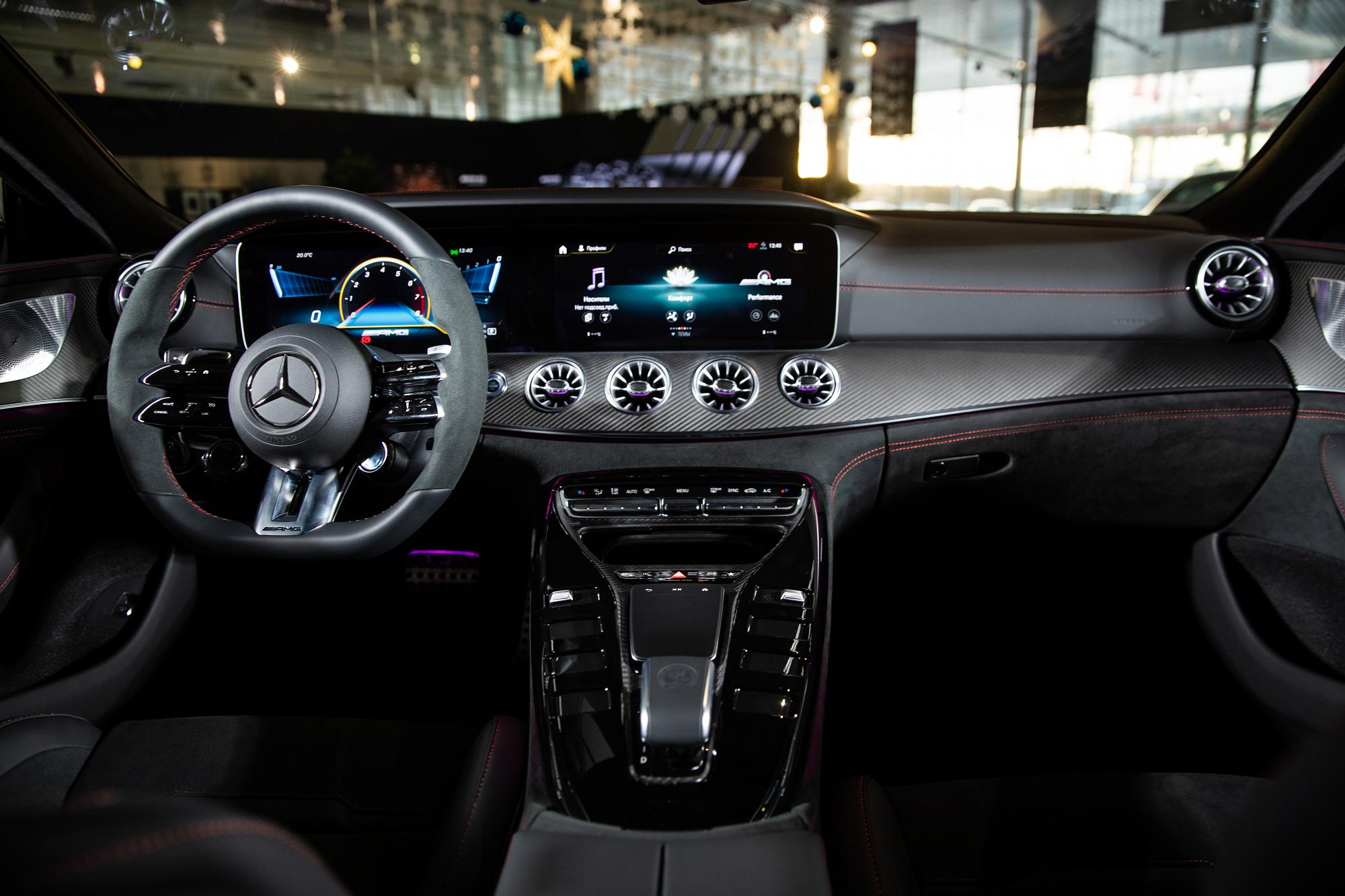 Меньше трех секунд до &quot;сотни&quot;: в Украину приехал самый мощный Mercedes-AMG в истории