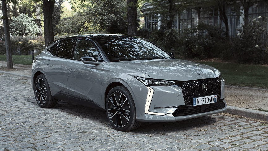 Скоро в Украине: раскрыты комплектации нового кросс-купе DS 4