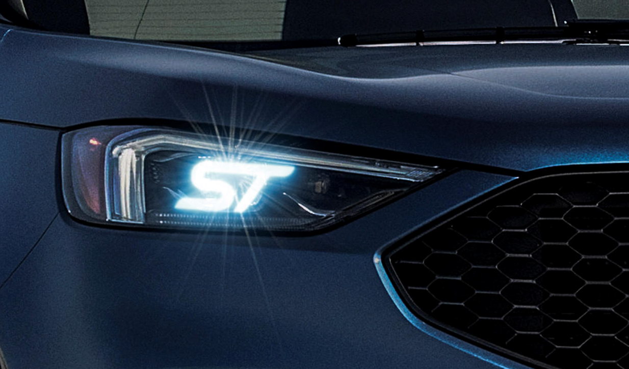 Тюнинг за 5 минут: Ford изобрел настраиваемые фары, которые меняют облик автомобиля