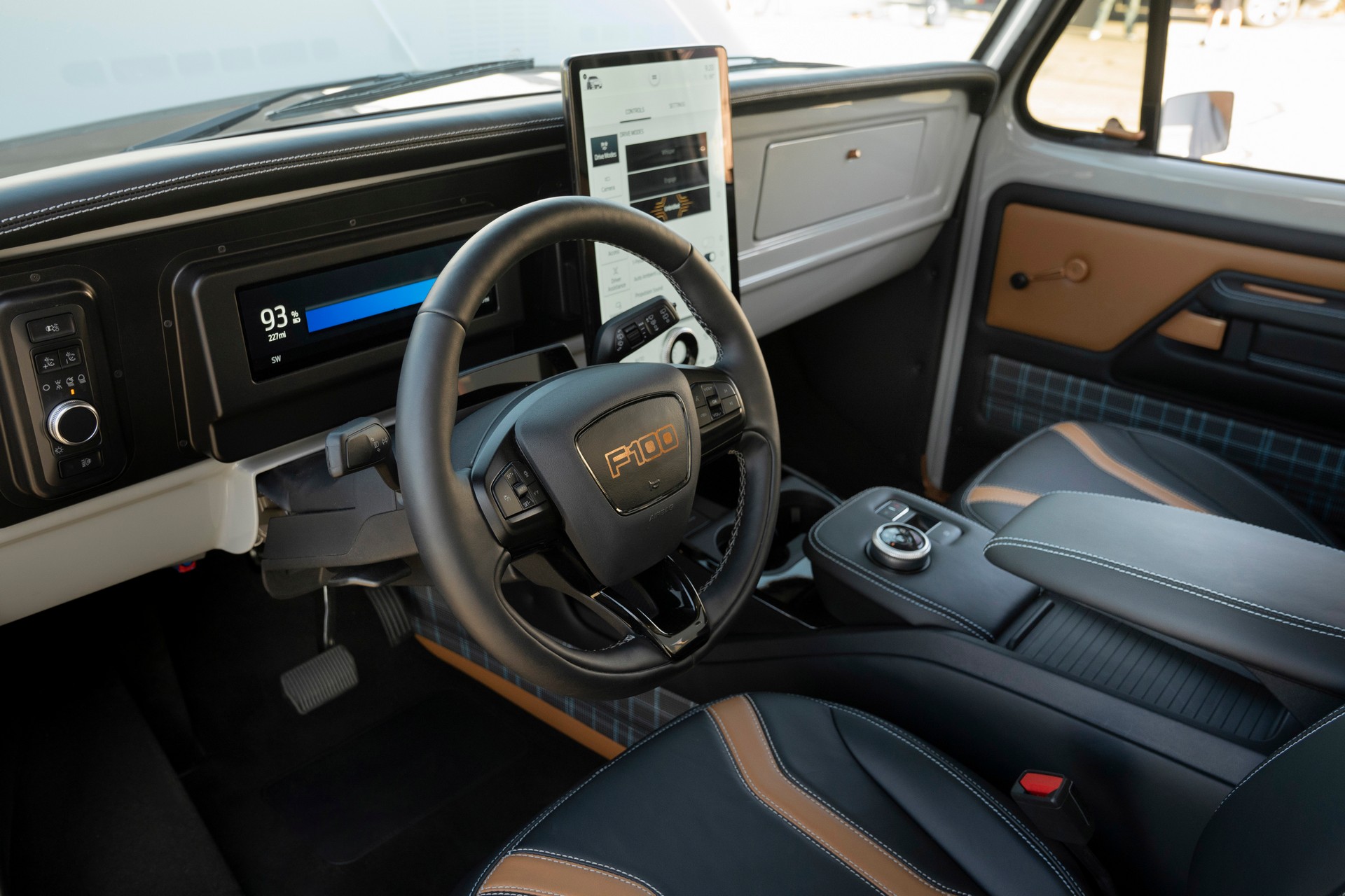 Мотор от электрического Mustang каждому: Ford представил необычный набор для олдтаймеров
