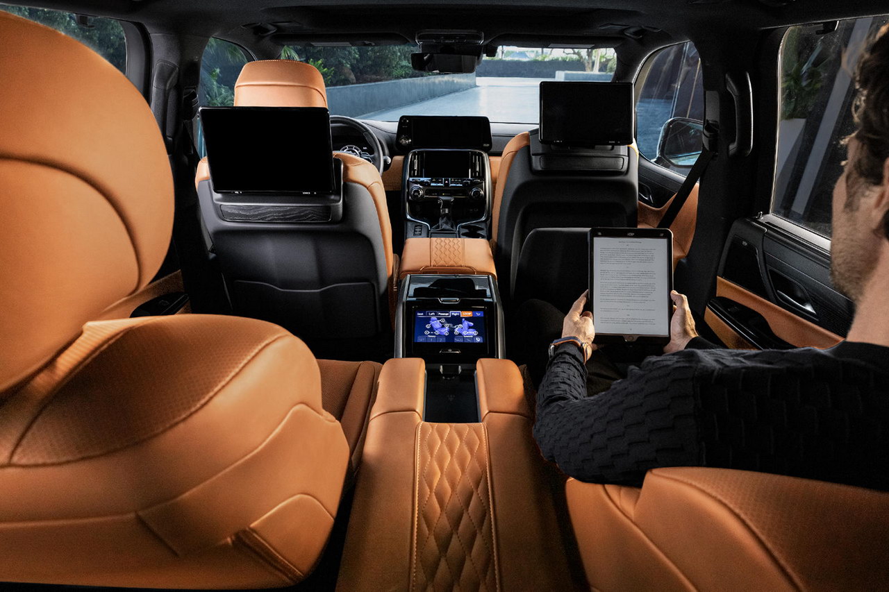 Крутіше Land Cruiser 300: представлено розкішний позашляховик Lexus LX нового покоління