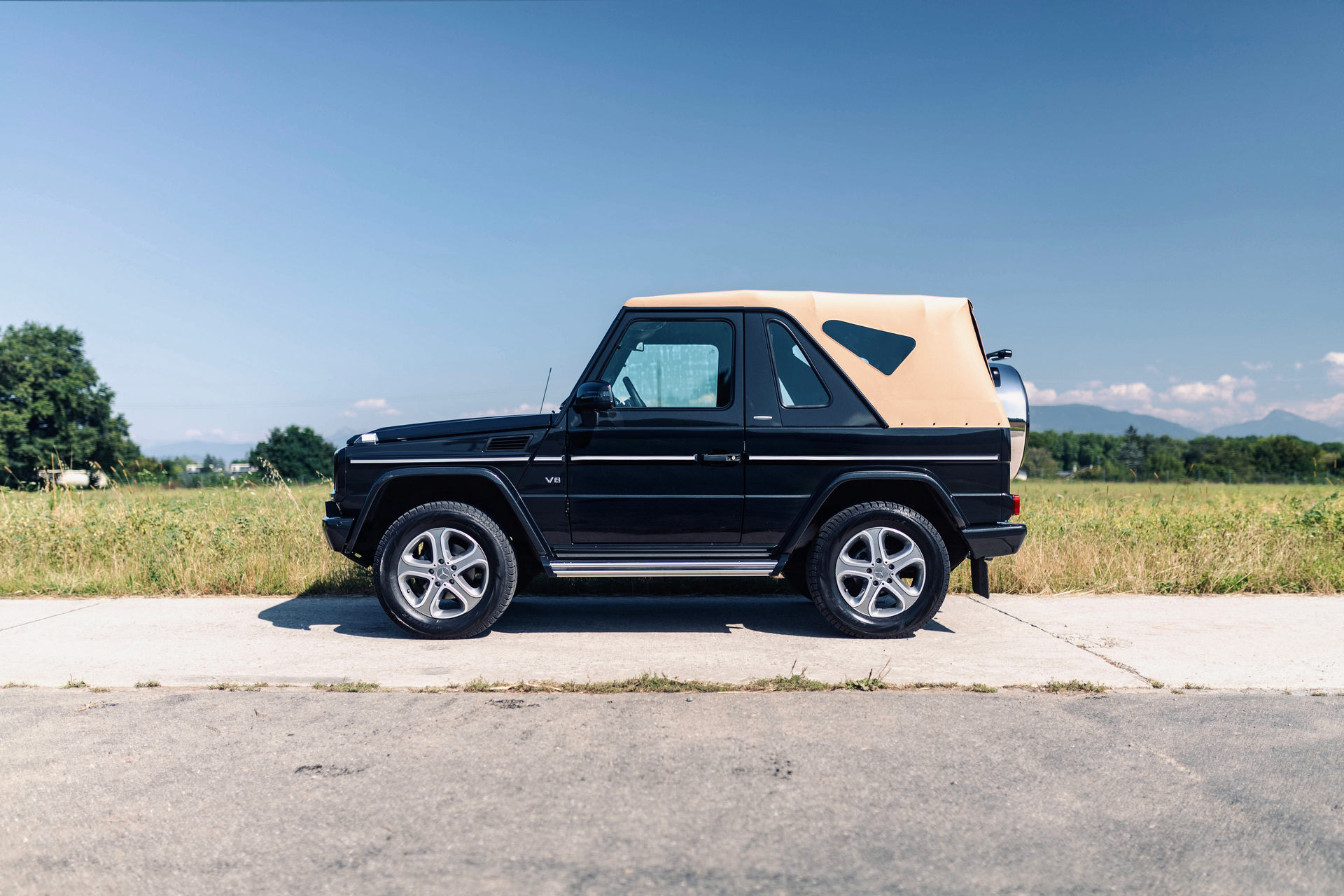 Mercedes-Benz G500 Cabriolet Final Edition "Кубик" без крыши: редчайший кабриолет Mercedes-Benz G-Class с пробегом 5 тысяч км уходит с молотка