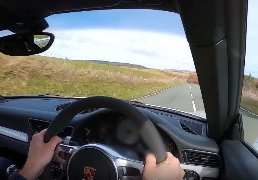 А ты не гоняй: YouTube-блогеров осудили из-за видеоролика, вдохновленного Top Gear