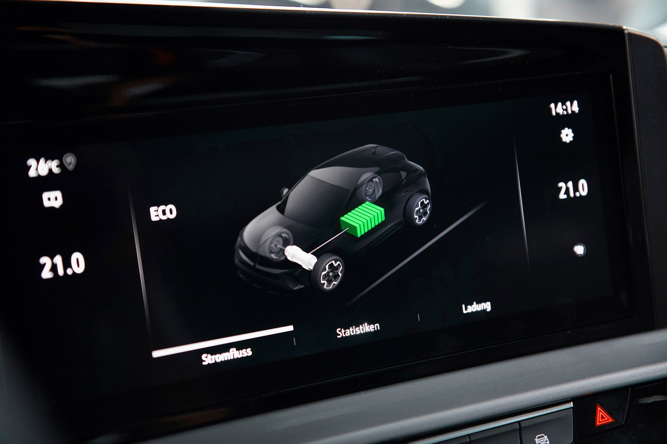 Электрический кроссовер Opel Mokka-e едет в Украину: известны цены