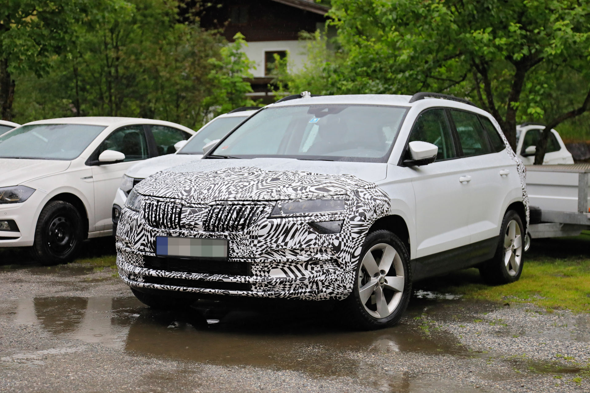 Рестайлінг для Skoda Karoq: стала відома дата прем'єри оновленого кросовера
