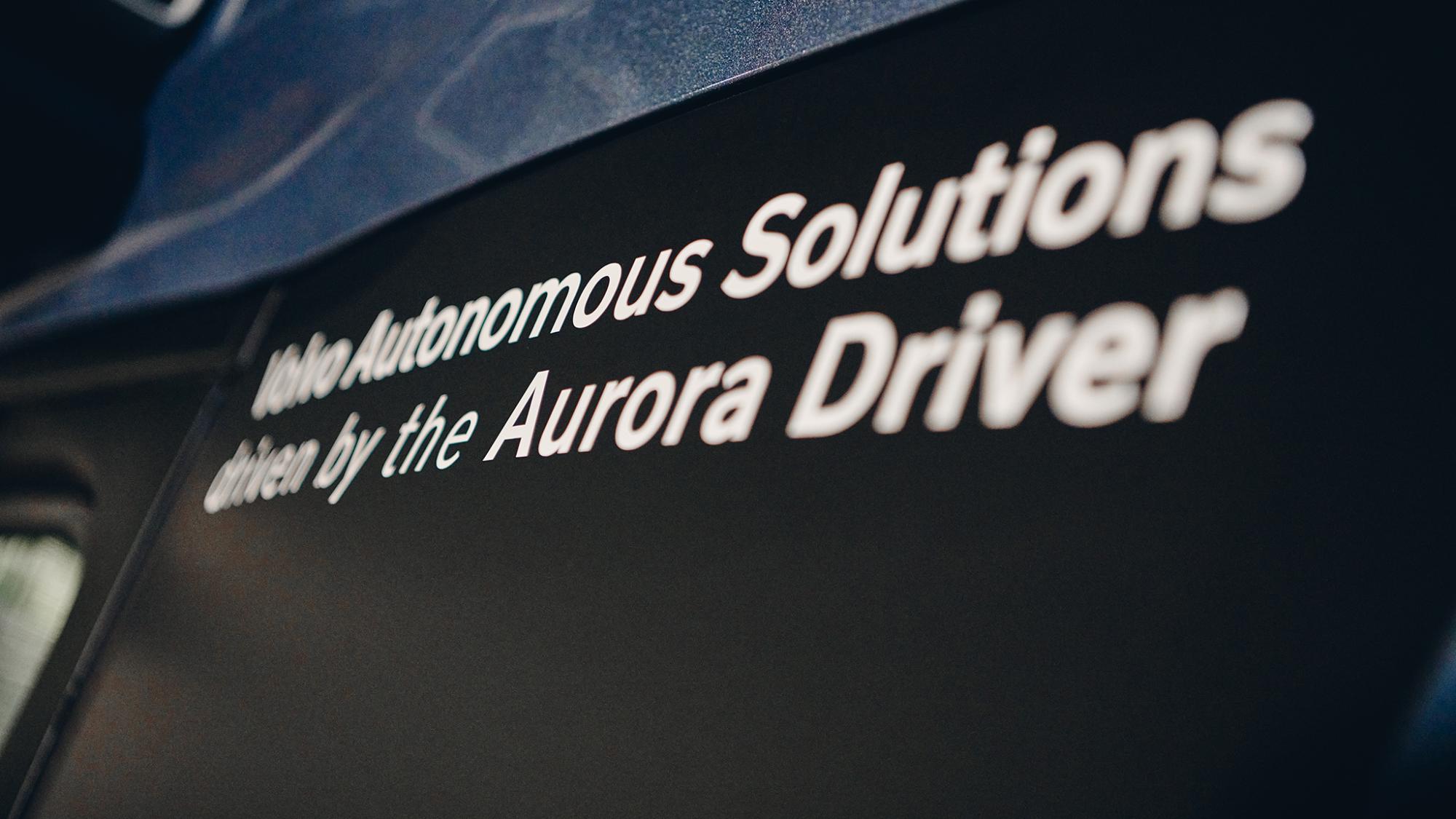 Volvo запускає на дороги США безпілотну вантажівку