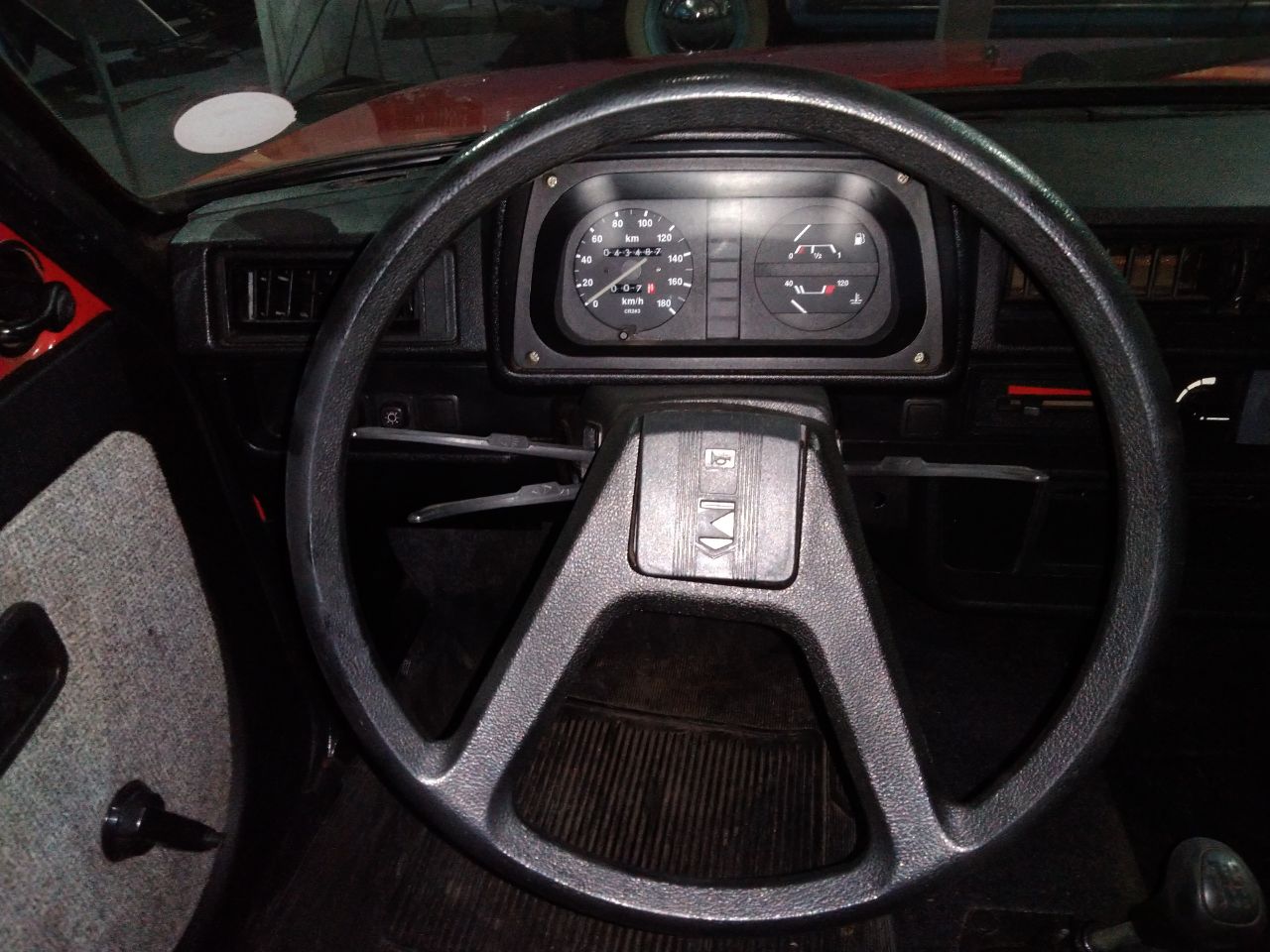 Необычные фишки салона &quot;Таврии&quot;, которые удивят водителя 21 века