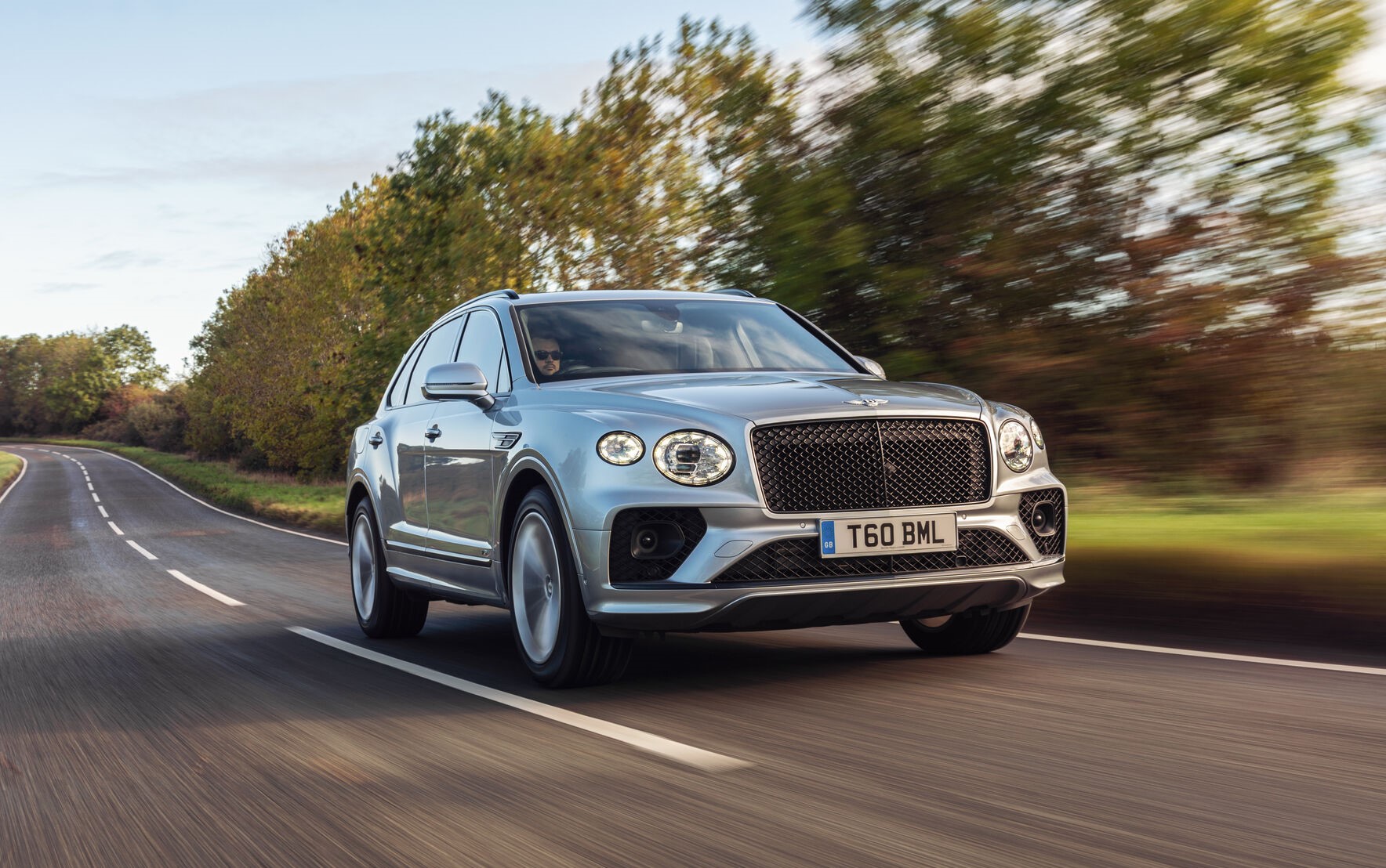 SUV як Ferrari: 5 найшвидкіших позашляховиків, які підкорили світ