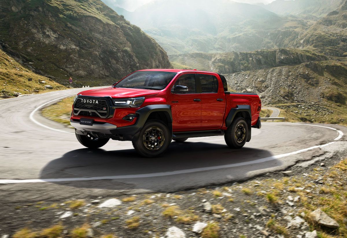 Топ-5 повнорозмірних пікапів для українського бездоріжжя