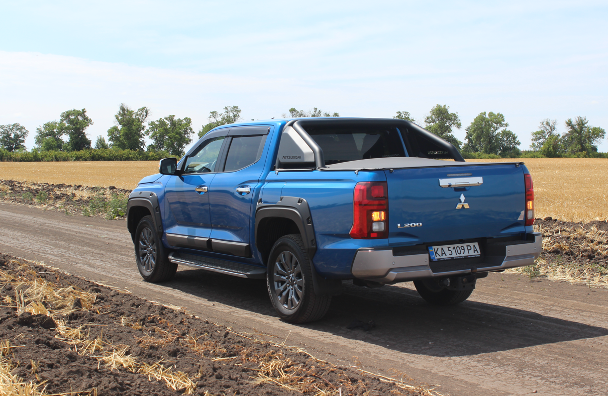 Тест-драйв Mitsubishi L200: великий пікап з економним "серцем"