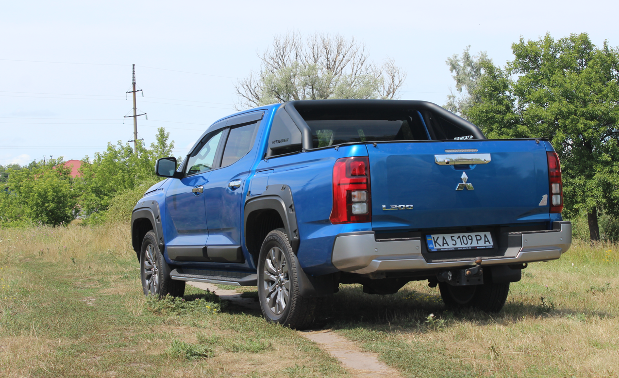 Тест-драйв Mitsubishi L200: великий пікап з економним "серцем"