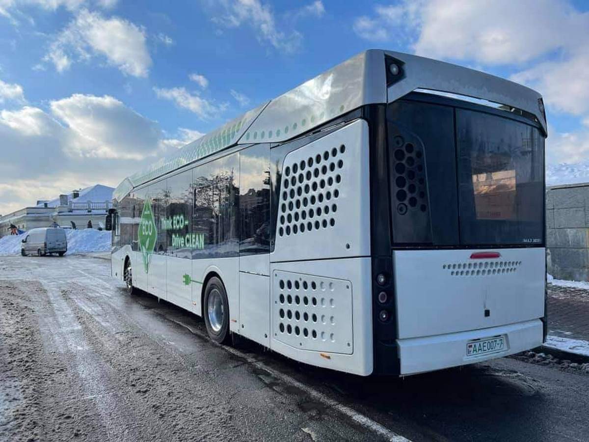 У Києві презентують новий міський електробус з запасом ходу понад 300 км