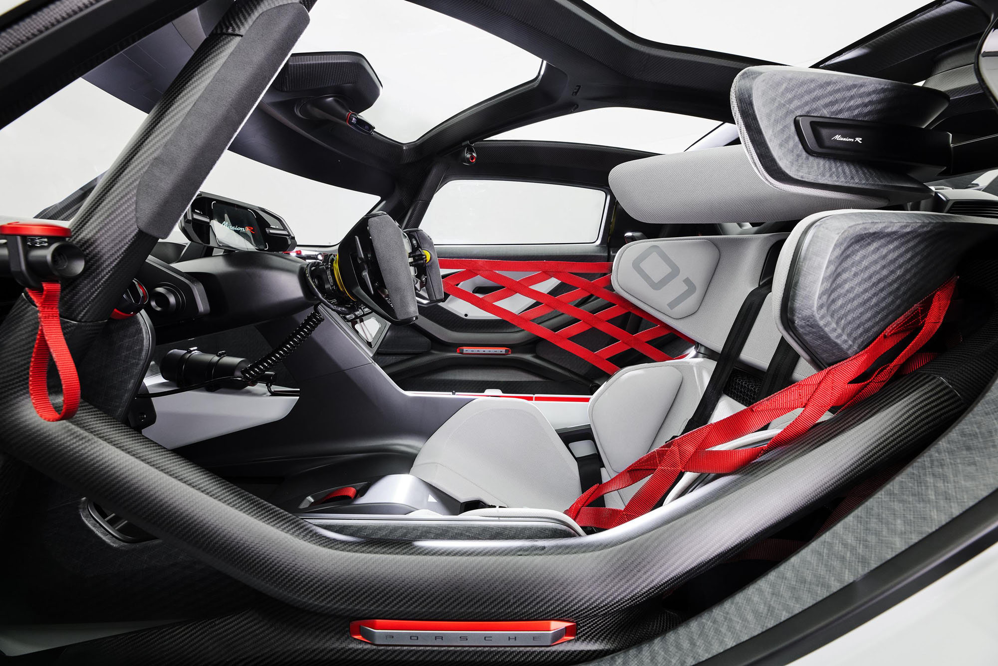 Porsche представила 1088-сильный гоночный электромобиль Mission R