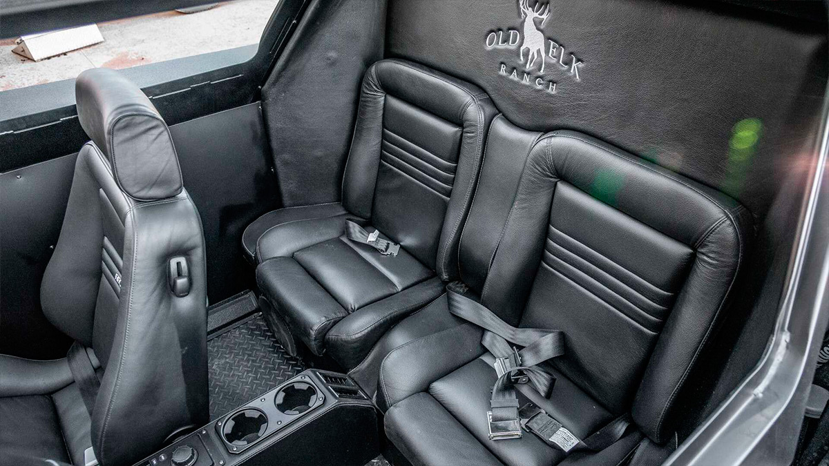 Персональный танк: на продажу выставлен 800-сильный гусеничный вездеход за 575 тысяч долларов