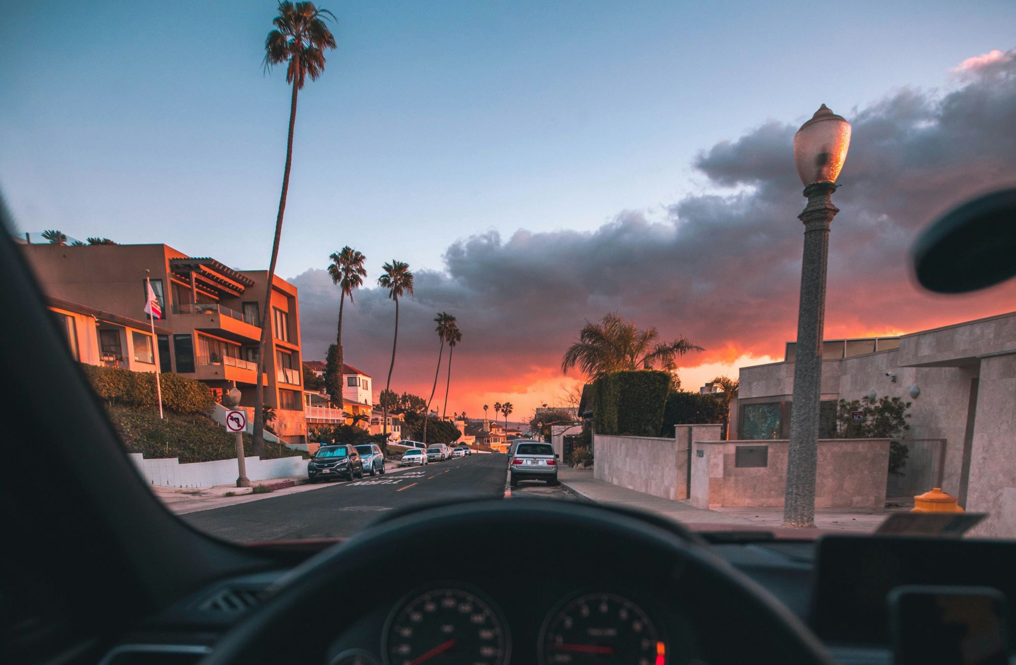 Едете на отдых? 9 простых способов защитить авто от воров