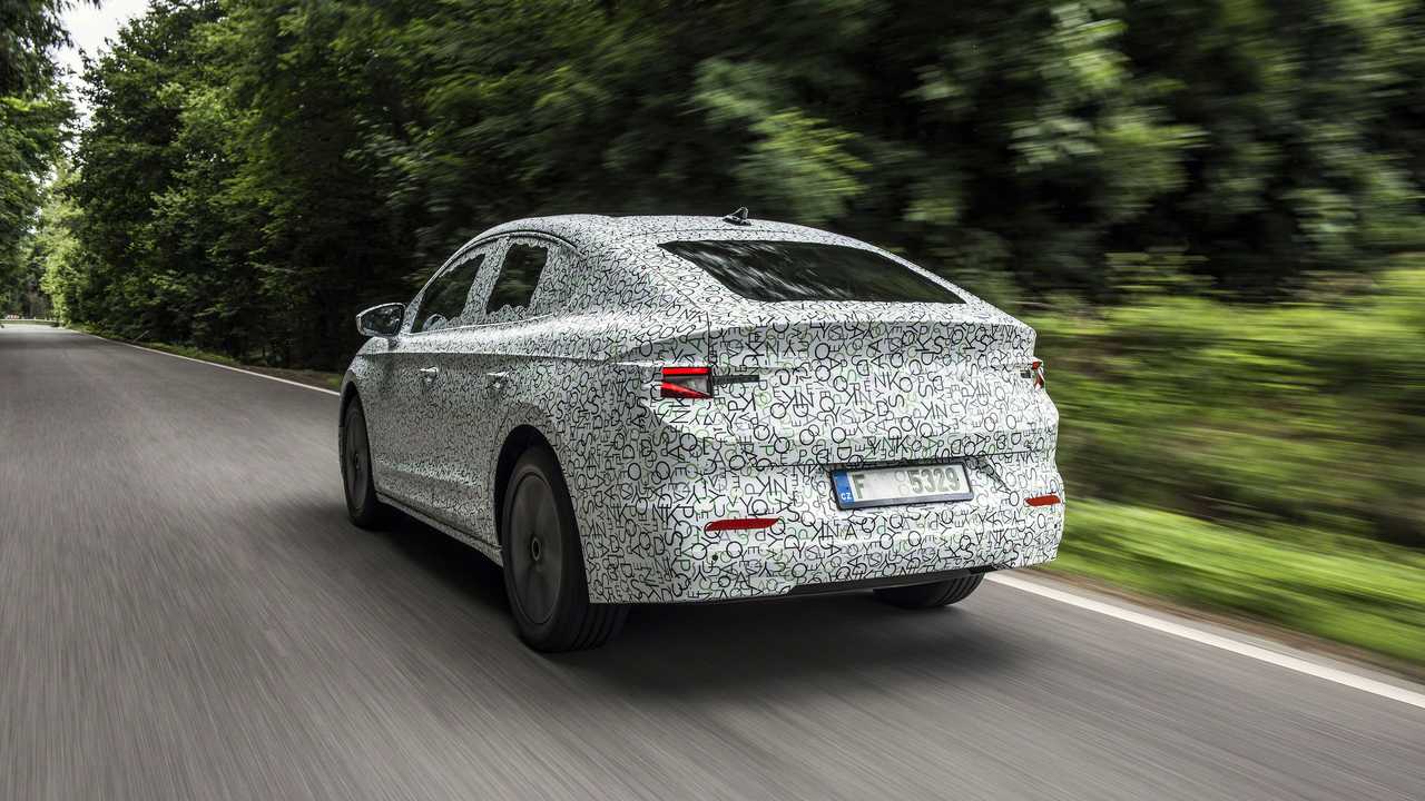 Skoda анонсировала новый электрический кроссовер с запасом хода свыше 500 км