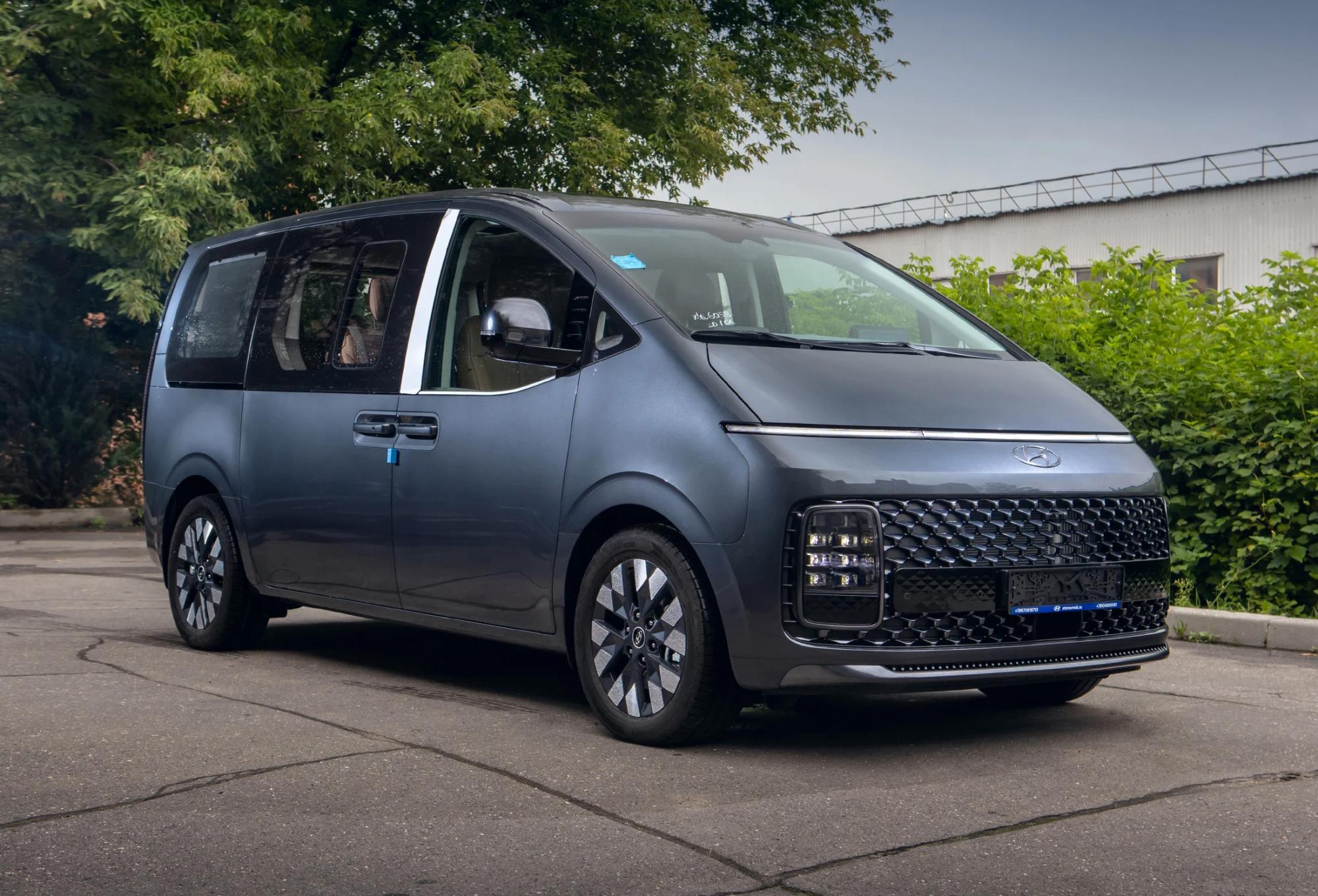 У Європі стартували продажі ефектного мінівена Hyundai Staria