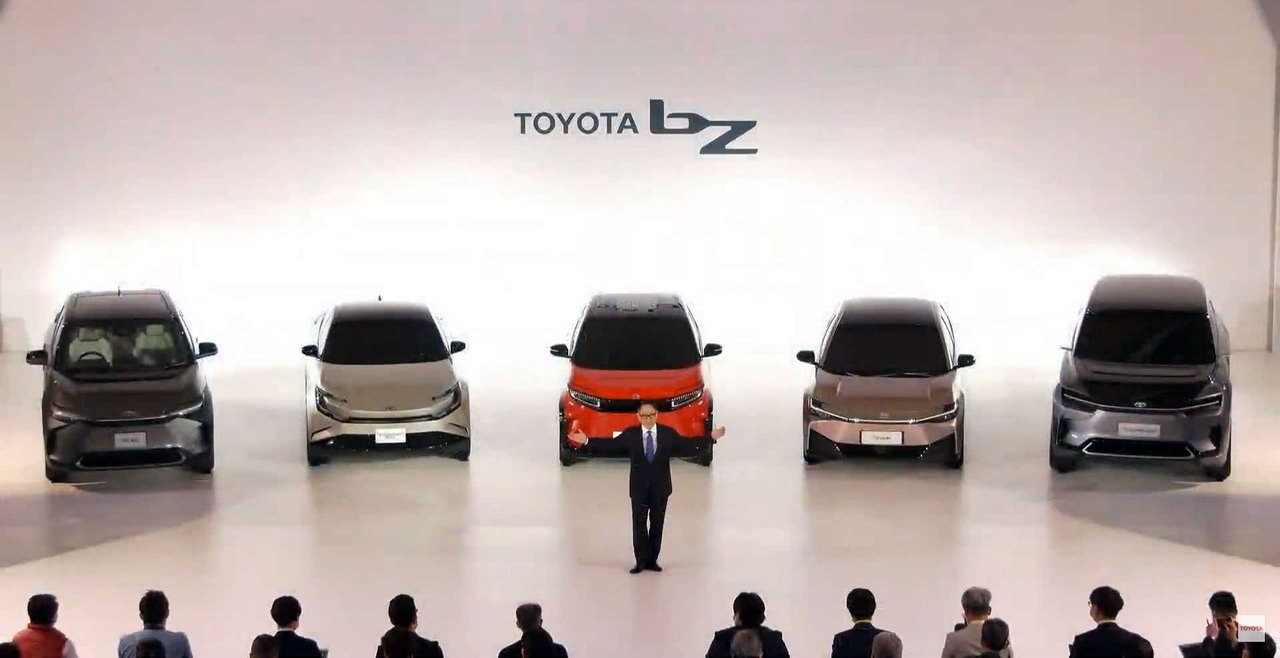 Седани, позашляховики, спорткари: Toyota і Lexus показали відразу 15 електрокарів